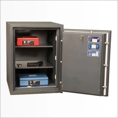 Огневзломостойкий сейф Defender Pro 128 EL